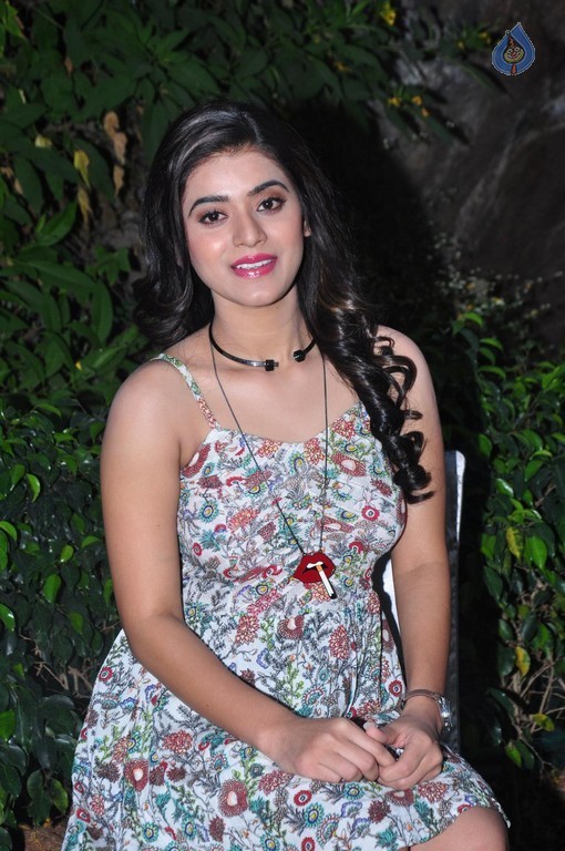 Yamini Bhaskar Latest Pics - 32 / 42 photos