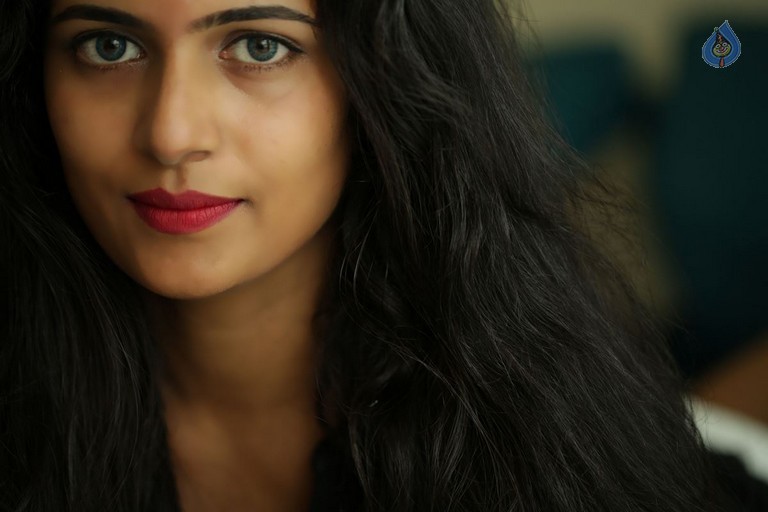 Yamini Latest Photos - 9 / 13 photos
