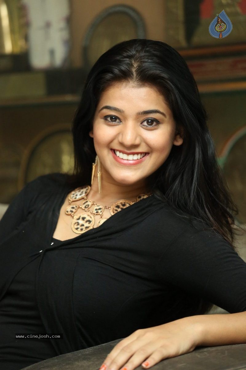 Yamini Stills - 12 / 48 photos