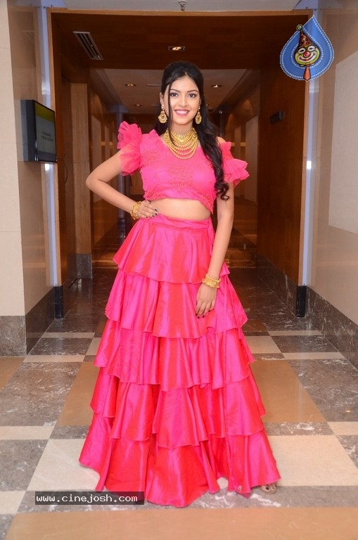 Yashu Mashetty Latest Photos - 8 / 21 photos