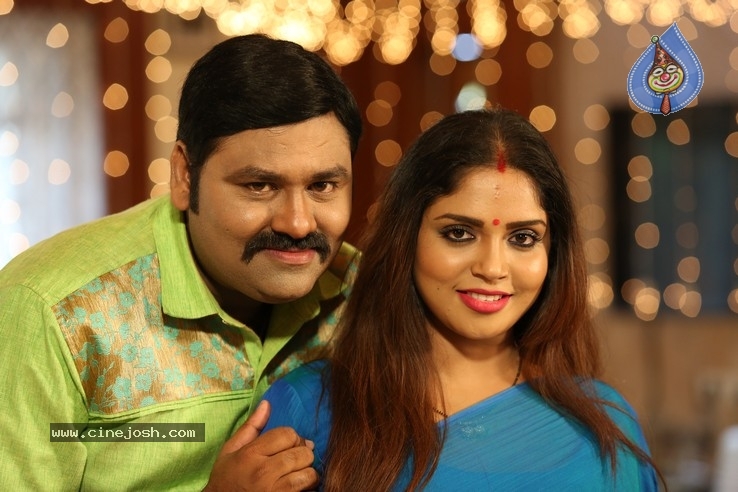 Yerra Chirra Movie Stills - 7 / 13 photos