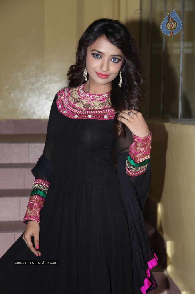 Ziya New Stills - 10 / 52 photos