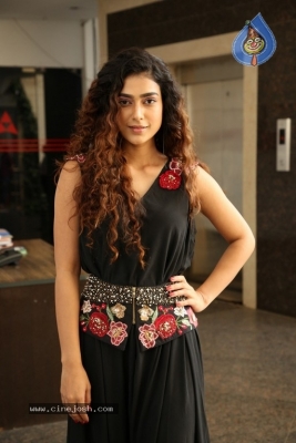 Aakanksha Singh Images - 3 of 14