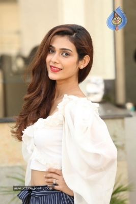 Aakanksha Singh Latest Stills - 16 of 21