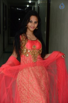 Aasha Rakul Hot Photos - 41 of 42