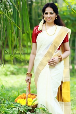 Aavaana Tamil Actress New Photos - 7 of 9