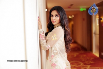 Actress Amala Paul Latest Stills - 4 of 4