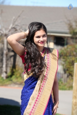 Actress Divi Prasanna Photos - 11 of 21