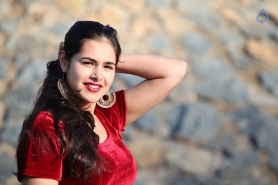 Actress Divi Prasanna Photos - 18 of 21