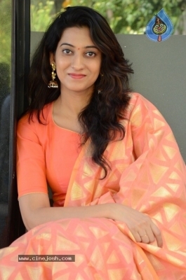 Actress Gouthami New Photos - 14 of 21