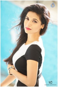 Actress Iswarya Menon Photos - 3 of 12