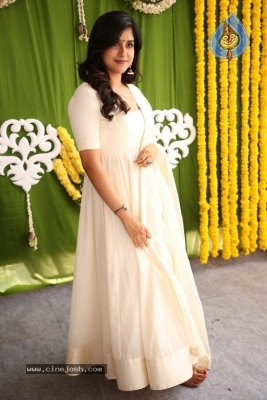 Actress Manisha Photos - 3 of 13