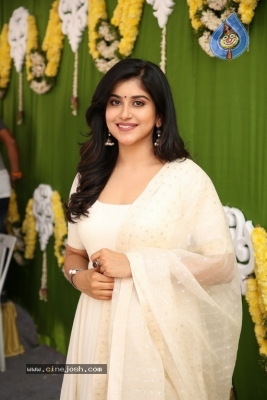 Actress Manisha Photos - 4 of 13