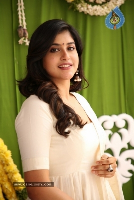 Actress Manisha Photos - 11 of 13