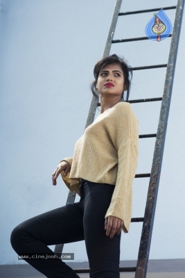 Actress Ramya Pandian Photo Shoot - 1 of 5