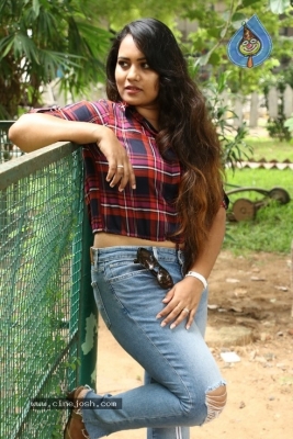Actress Reeya Photos - 3 of 6