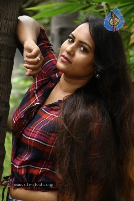 Actress Reeya Photos - 4 of 6