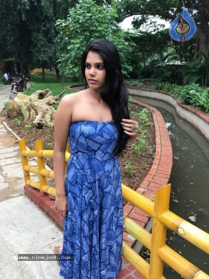 Actress Shathiga Latest Stills - 5 of 7