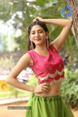 Actress Sonakshi New Photos - 1 of 21