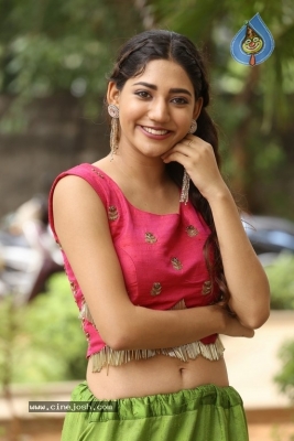 Actress Sonakshi New Photos - 4 of 21