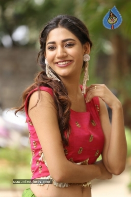 Actress Sonakshi New Photos - 7 of 21
