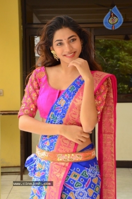 Actress Sonakshi Singh Rawat Gallery - 12 of 34
