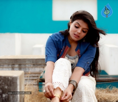 Actress Tejashree Jadhav Photoshoot - 15 of 28