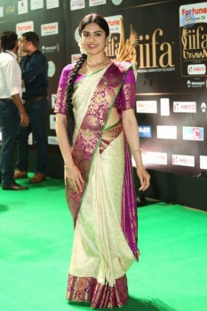 Adah Sharma at IIFA Utsavam - 11 of 40