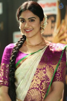 Adah Sharma at IIFA Utsavam - 15 of 40