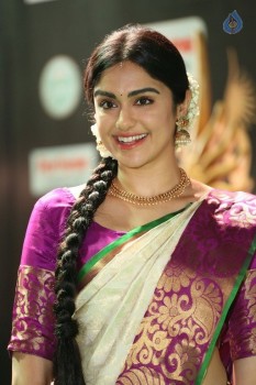 Adah Sharma at IIFA Utsavam - 21 of 40