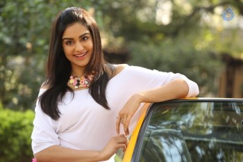 Adah Sharma Photos - 7 of 42