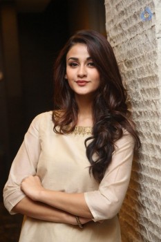 Aditi Arya Images - 18 of 34