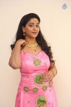 Aishwarya Addala Photos - 14 of 42