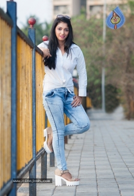 Aishwarya Arora New Stills - 17 of 21