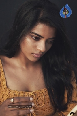 Aishwarya Rajesh Latest Photoshoot - 8 of 10