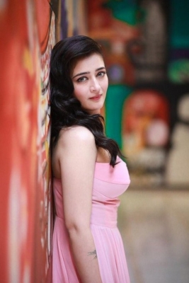 Akshara Haasan Photos - 2 of 3