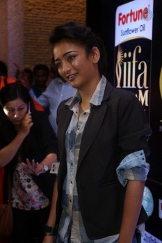 Akshara Haasan Photos - 8 of 30