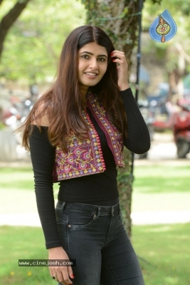 Amisha Narwal Images - 12 of 16