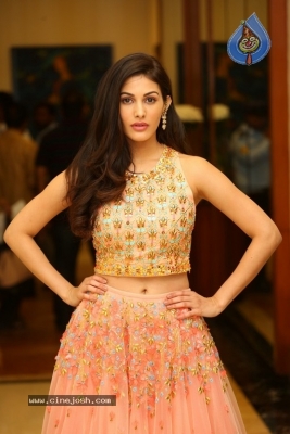 Amyra Dastur Photos - 1 of 38