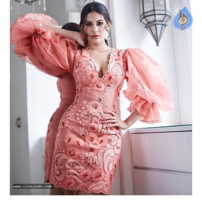 Amyra Dastur Portfolio - 1 of 16