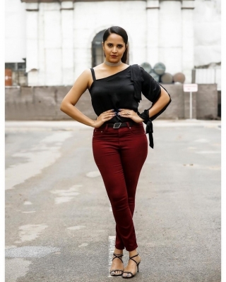 Anasuya Bharadwaj Pics - 3 of 6