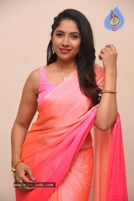 Anchor Indu Photos - 2 of 19