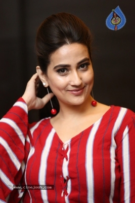 Anchor Manjusha Photos - 3 of 21