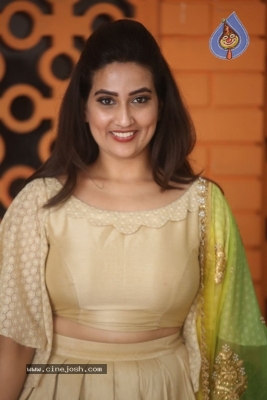 Anchor Manjusha Photos - 19 of 20