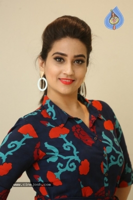 Anchor Manjusha Pics - 8 of 32