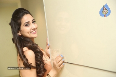 Anchor Manjusha Pics - 6 of 21