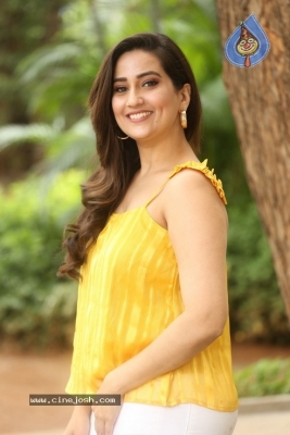 Anchor Manjusha Stills - 2 of 42