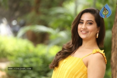 Anchor Manjusha Stills - 16 of 42