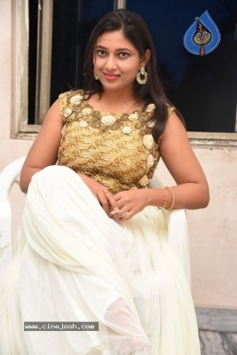 Anchor Sneha Jallu Pics - 11 of 21