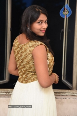 Anchor Sneha Jallu Pics - 18 of 21